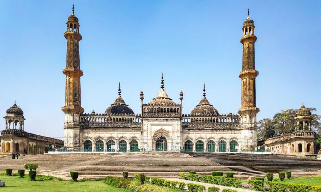 Imambara Lucknow - Historical Monument and Tourist Attraction