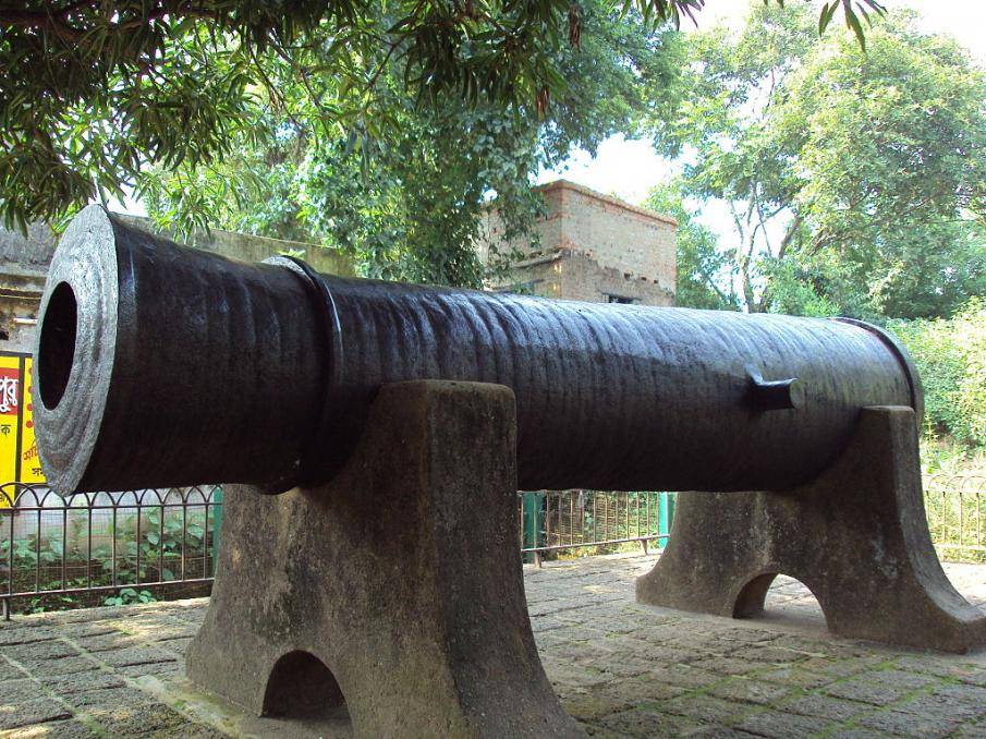 Dalmadal Gun, Bishnupur