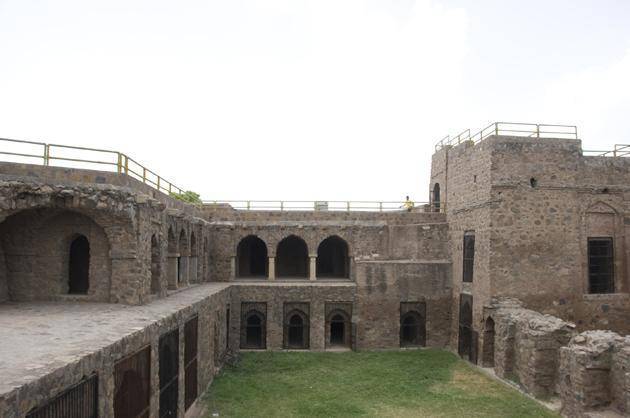 Firoz Shah Palace Complex, Hisar